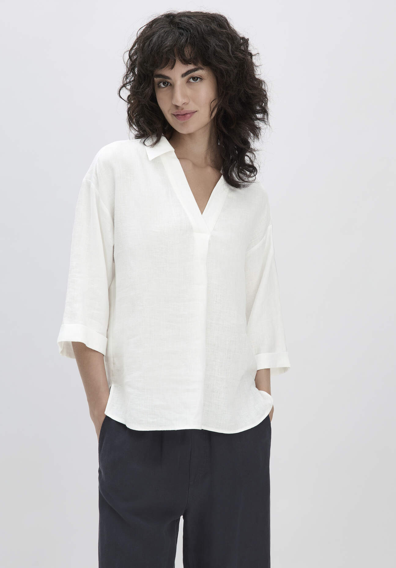 Thumbnail - hessnatur Damen Bluse Relaxed aus Leinen - weiß - Größe 38