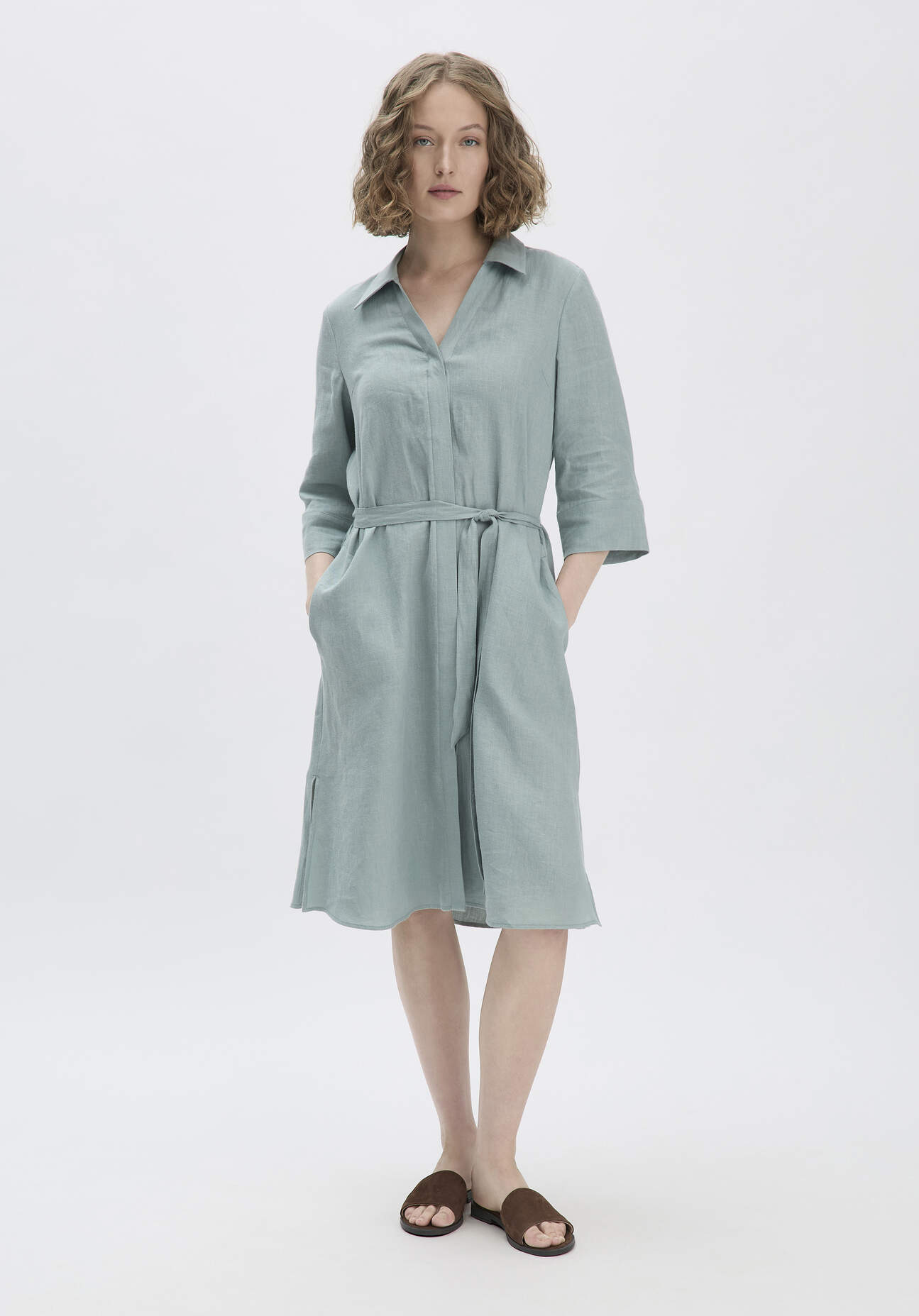 Thumbnail - hessnatur Damen Kleid Knielang Relaxed aus Leinen - grün - Größe 36