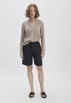 Relaxed Bermuda shorts made of linen with pure organic cotton