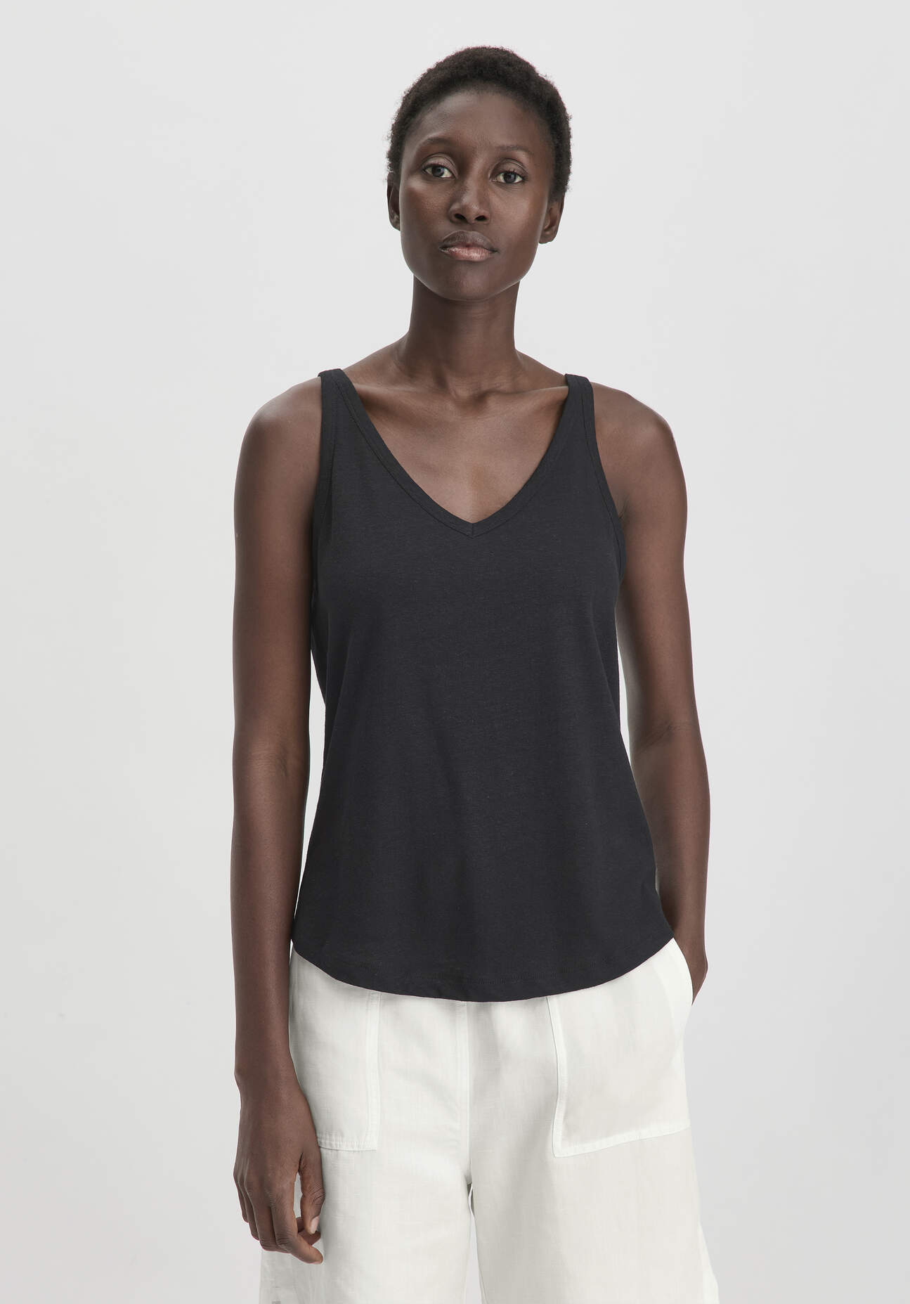 Thumbnail - hessnatur Damen Jersey Top Regular aus Leinen und Bio-Baumwolle - schwarz - Größe 40