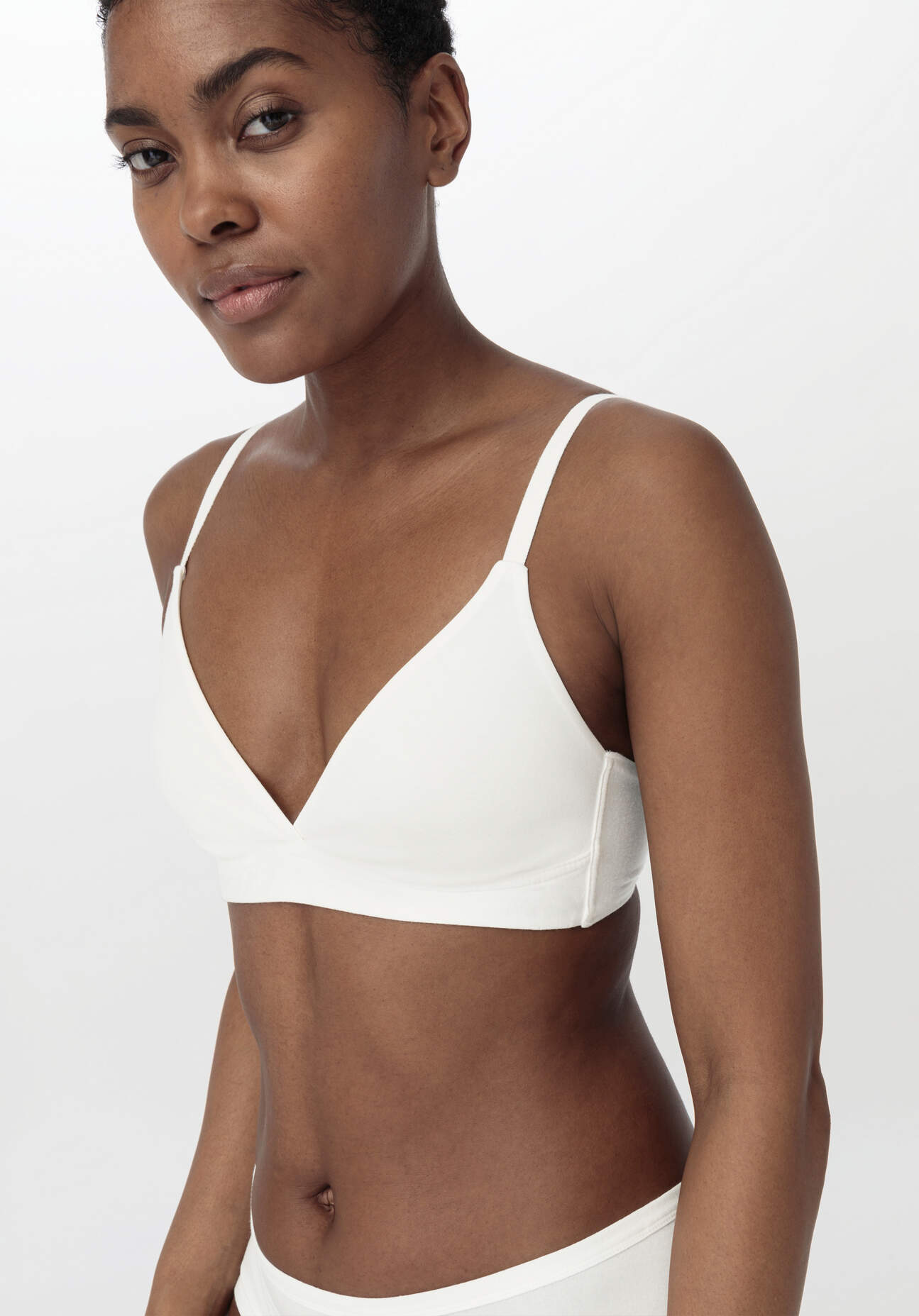 hessnatur Damen Triangel BH bügellos PURE SENSE aus Bio-Baumwolle und Tencel™Modal - weiß Grösse70A
