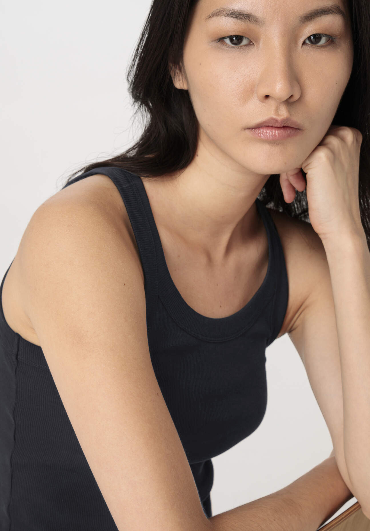 Thumbnail - hessnatur Damen Rib Top Slim aus Bio-Baumwolle - schwarz - Größe 42