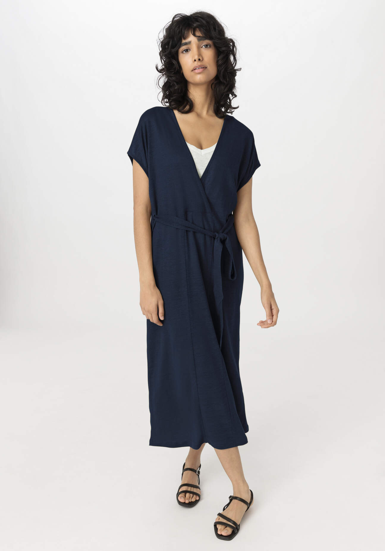 Thumbnail - hessnatur Damen Jersey Kleid Midi Relaxed aus Leinen - blau - Größe S