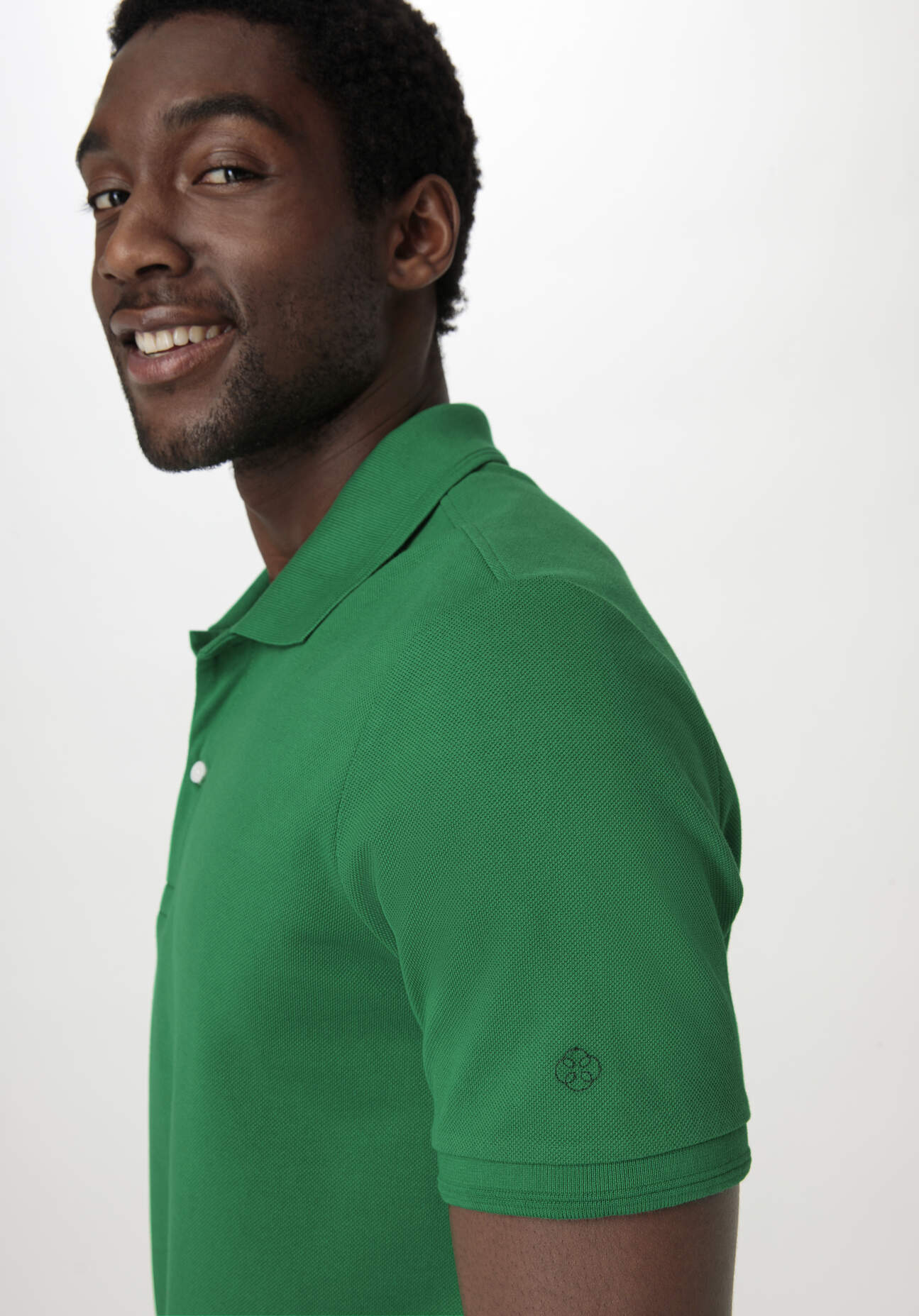 hessnatur Herren Zwirn Polo Shirt Regular aus Bio-Baumwolle - grün Grösse46