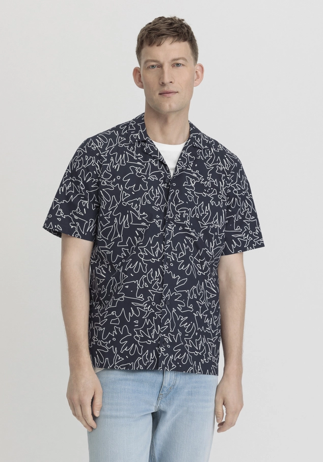 hessnatur, Relaxed resort shirt made from pure organic cotton