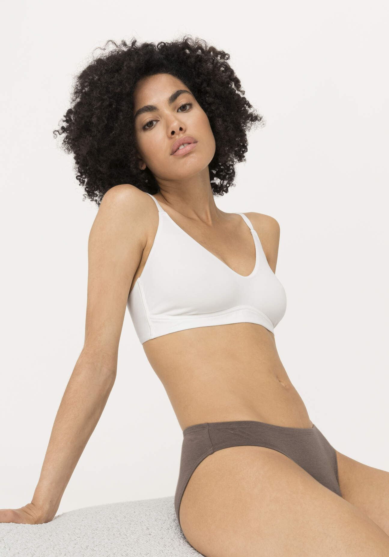hessnatur Damen Triangel-BH aus Bio-Baumwolle und Tencel™Modal - weiß Grösse80E