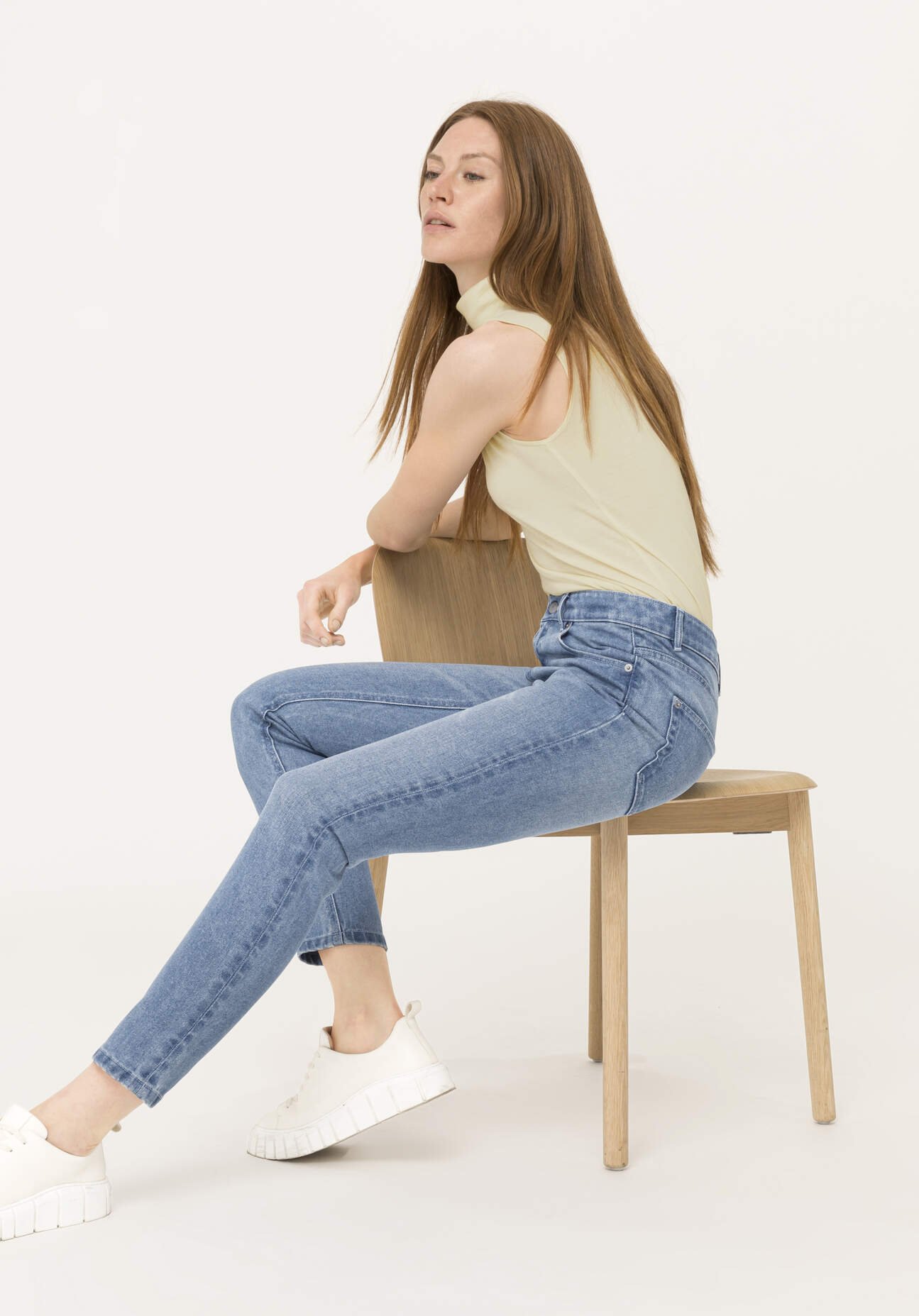 Thumbnail - hessnatur Damen Jeans HANNA High Rise Mom aus Bio-Denim - blau - Größe 29/30