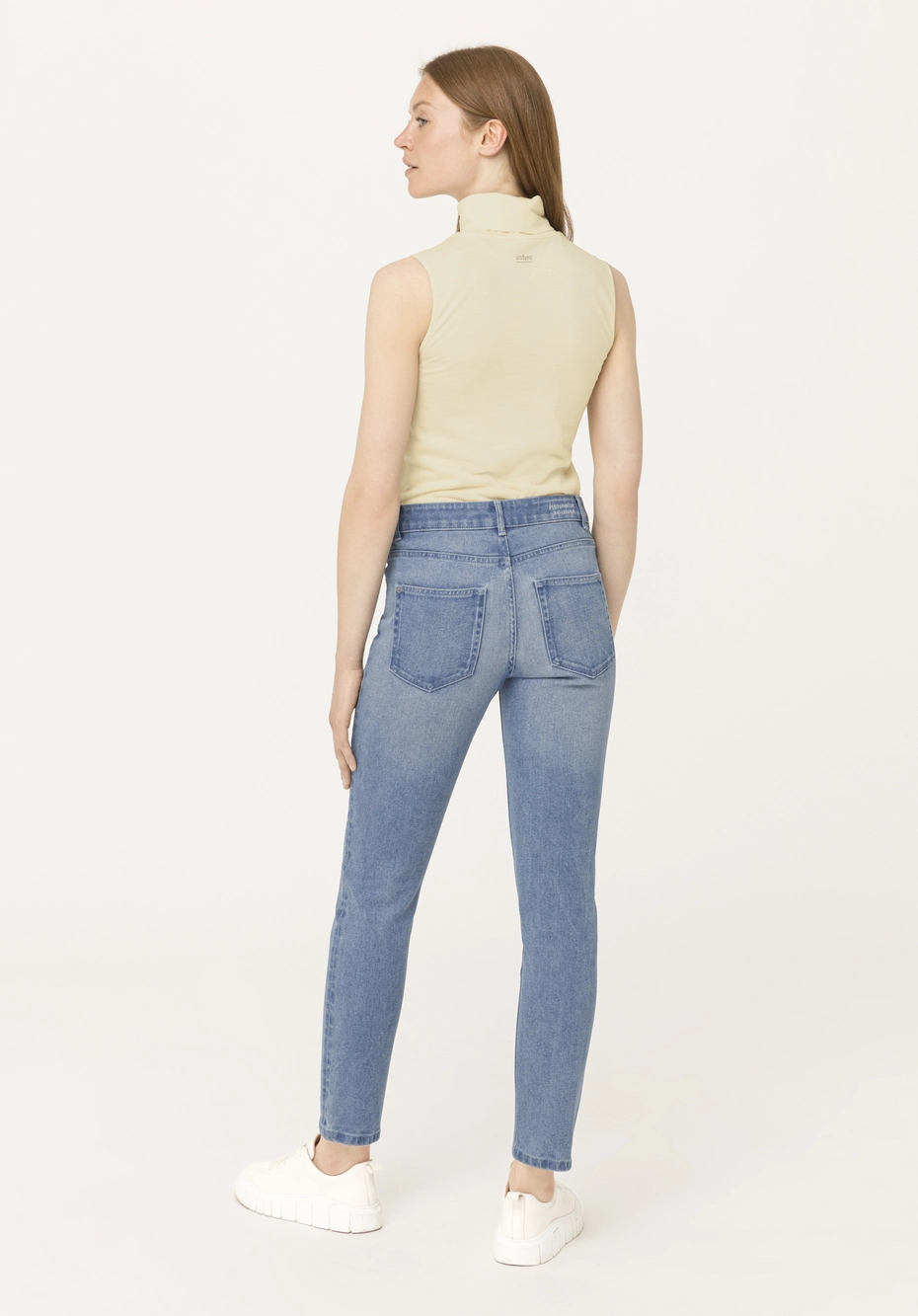 HANNA High Rise Mom jeans made from organic denim 53387