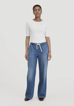 Wide-leg jeans made from pure organic denim