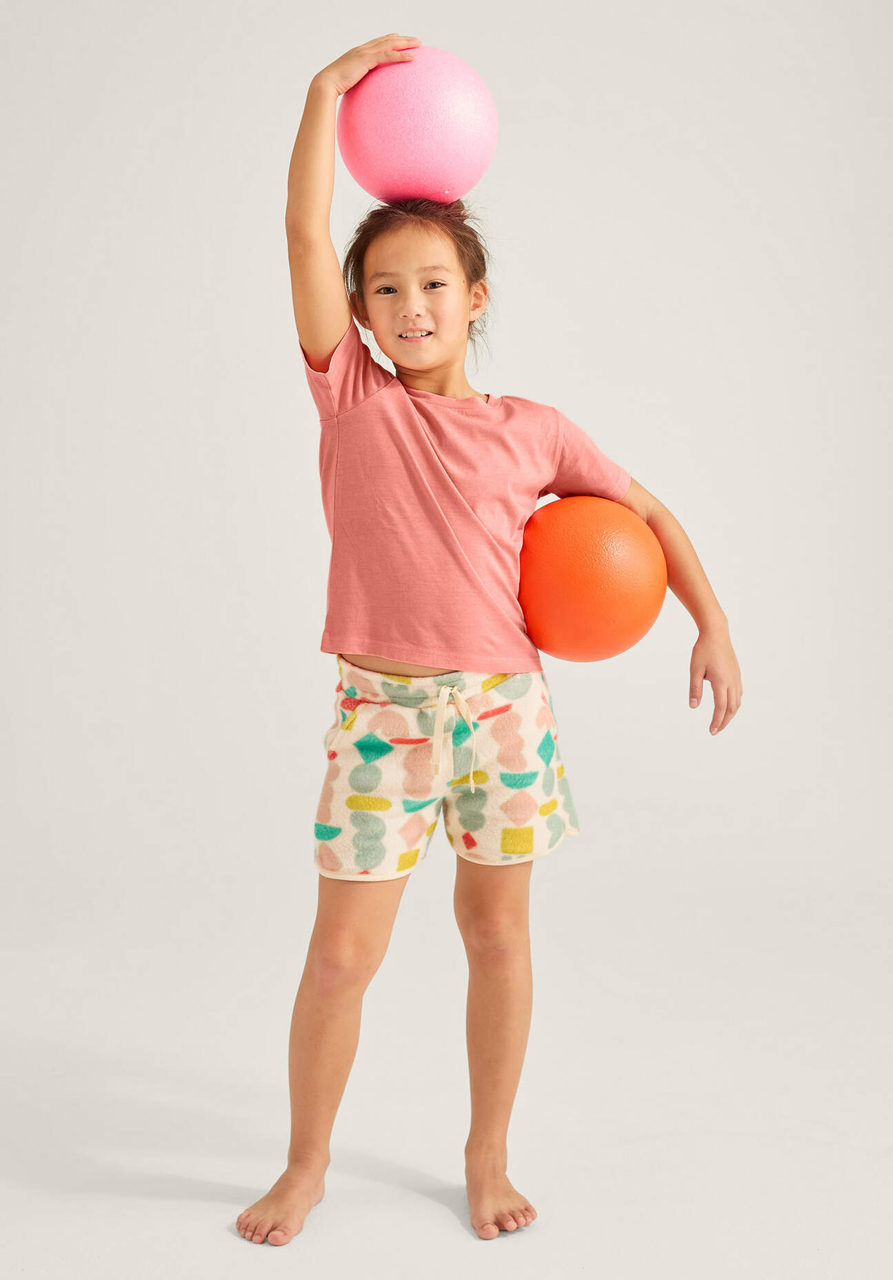 hessnatur Kinder Fleece Shorts Regular aus Bio-Baumwolle - natur Größe 134/140