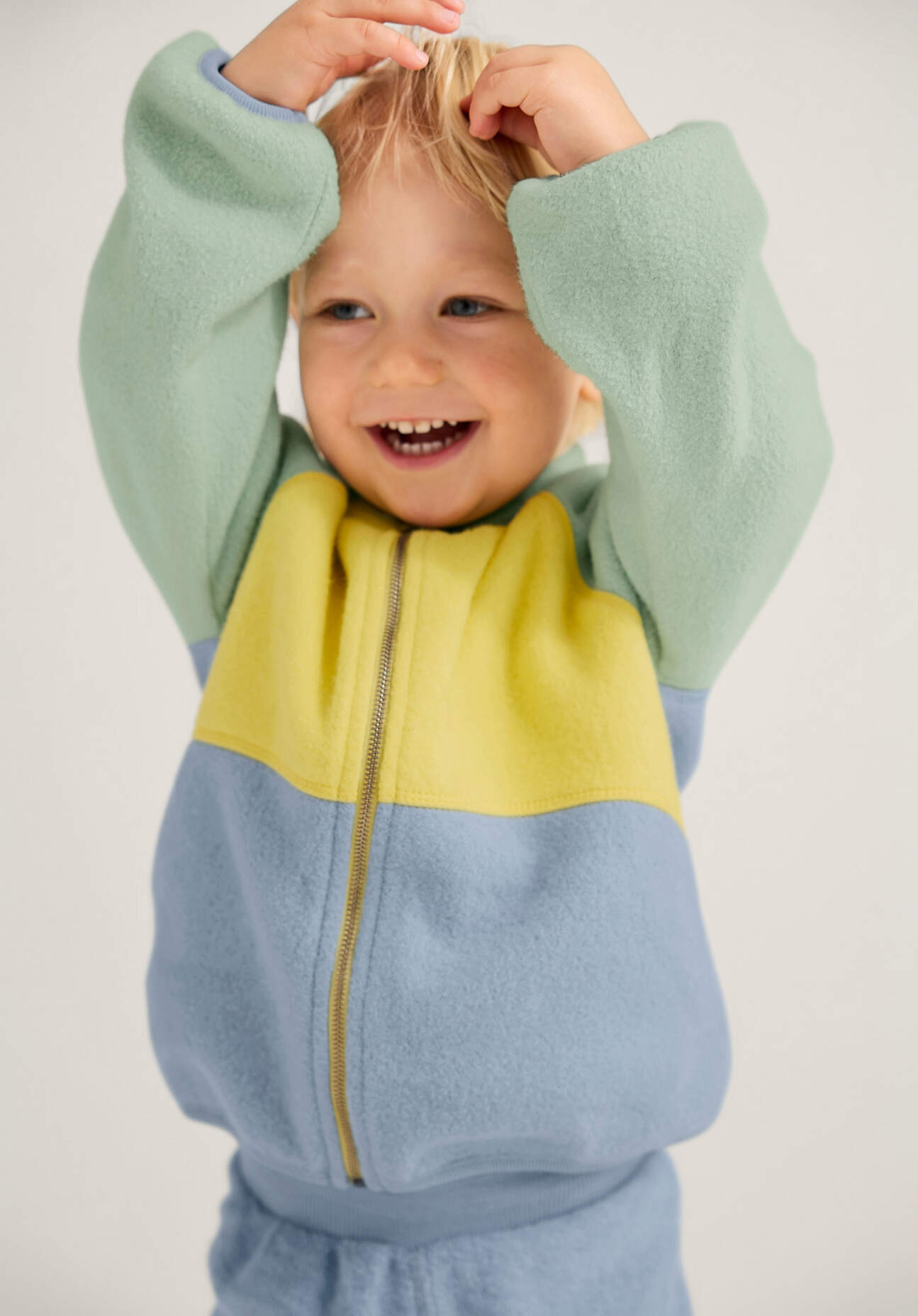 hessnatur Baby Softfleece Jacke aus Bio-Baumwolle - blau Größe 62/68