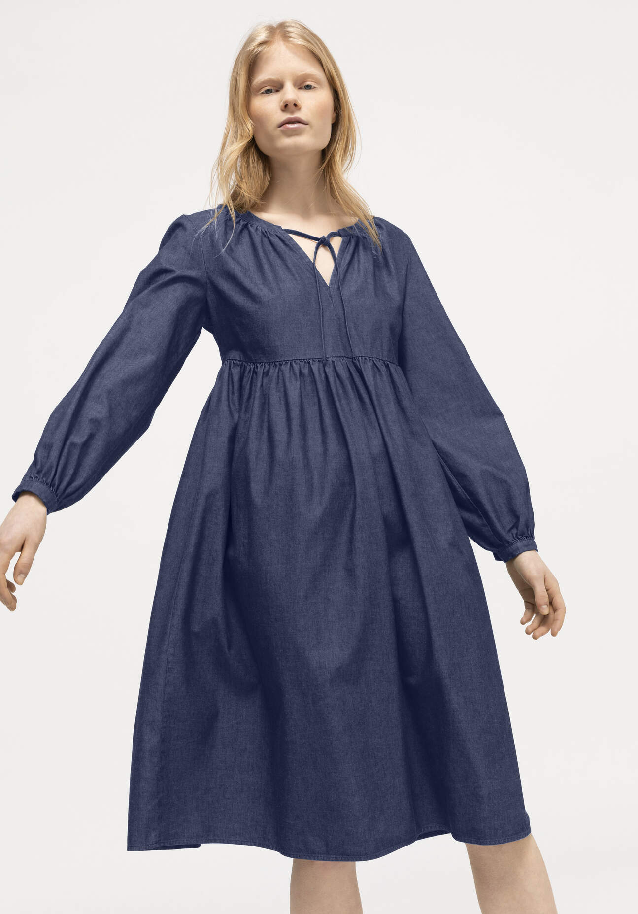 hessnatur Damen Jeanskleid aus Bio-Baumwolle - blau Grösse38