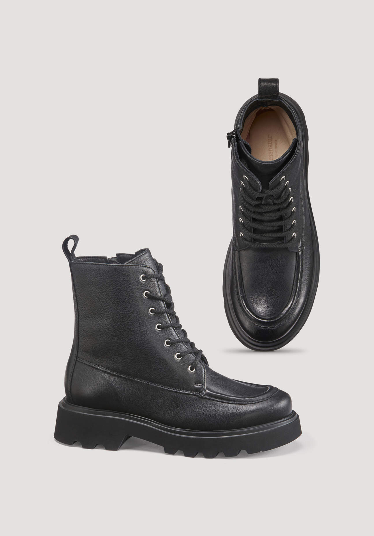 hessnatur Damen Schnürboots aus chromfrei gegerbtem Leder - schwarz Größe 40