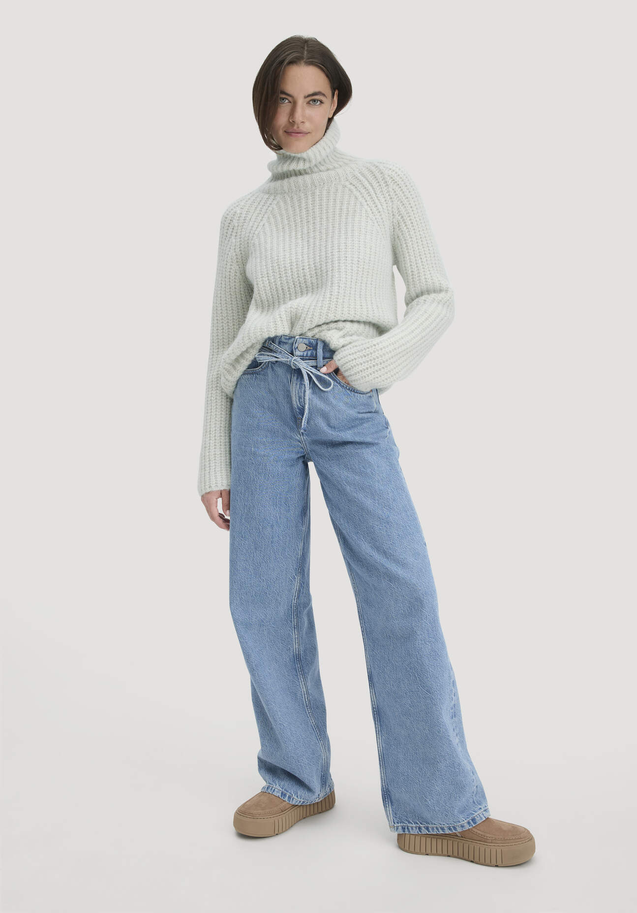 hessnatur Damen Winter-Boots aus chromfrei gegerbtem Nubukleder - beige Größe 37