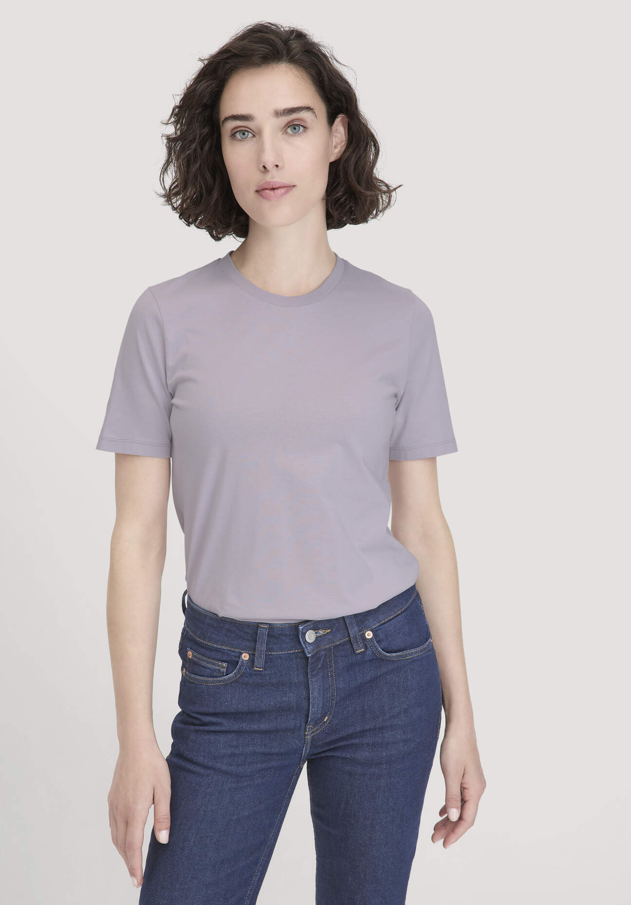 hessnatur Damen T-Shirt Regular aus Bio-Baumwolle - lila Größe 38