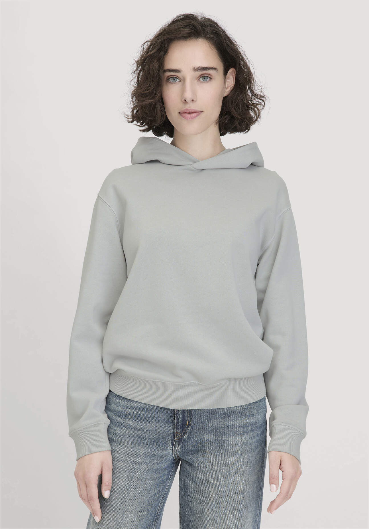 Thumbnail - hessnatur Damen Sweathoodie Relaxed aus Bio-Baumwolle - grau - Größe 44