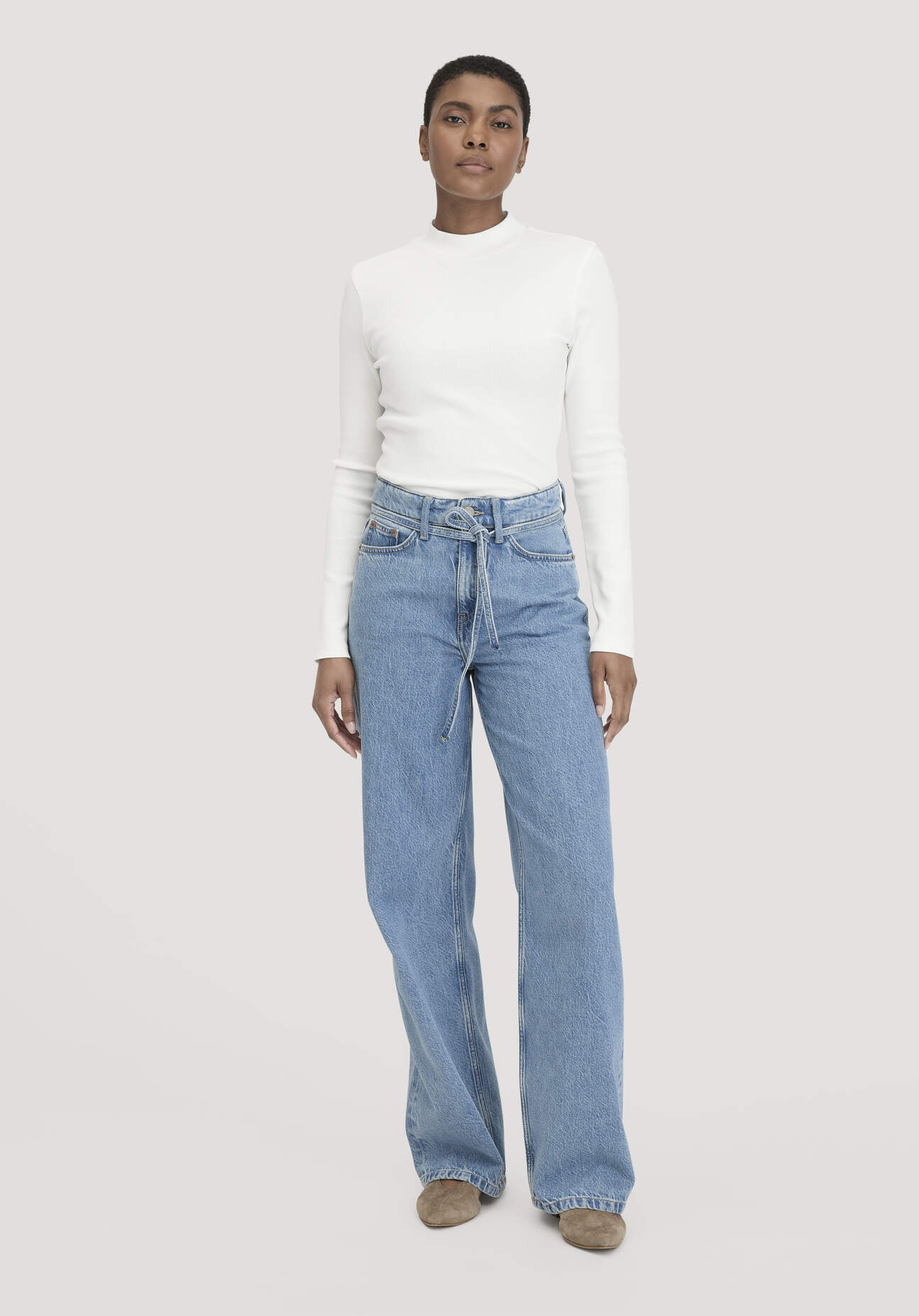 hessnatur Damen Jeans ALVA Wide Leg Soft aus Bio-Baumwolle mit TENCEL™ Lyocell - blau Größe 26/34