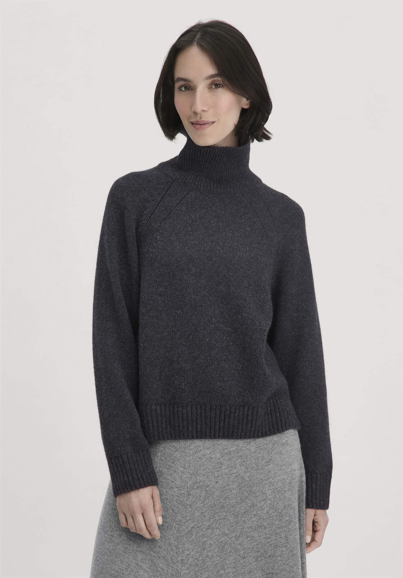 hessnatur Damen Strick Pullover Relaxed aus Bio-Merinowolle mit Bio-Baumwolle - grau Größe XXL