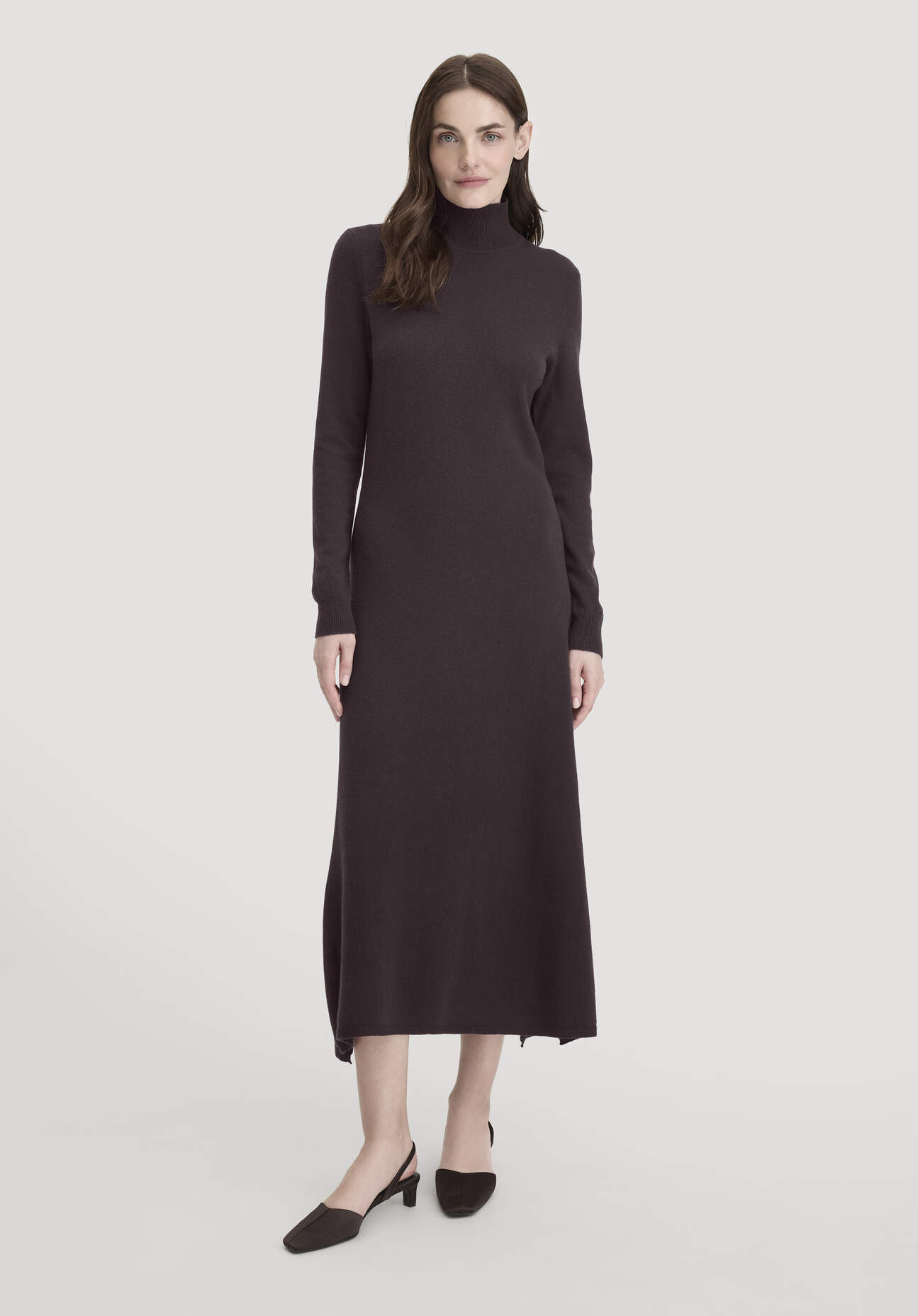 hessnatur Damen Strick Kleid Regular aus Bio-Schurwolle mit Kaschmir - braun Größe XS