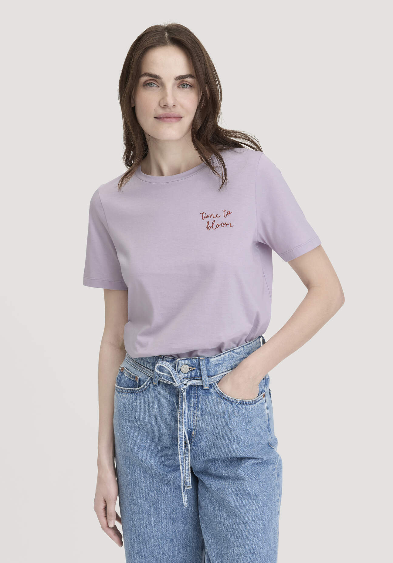 hessnatur Damen T-Shirt Relaxed aus einer Bio-Baumwolle - lila Größe 40