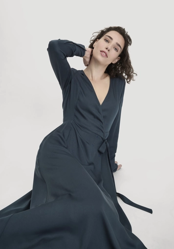 Wickelkleid Knöchellang Regular aus reiner LENZING™ ECOVERO™ Viskose - 3
