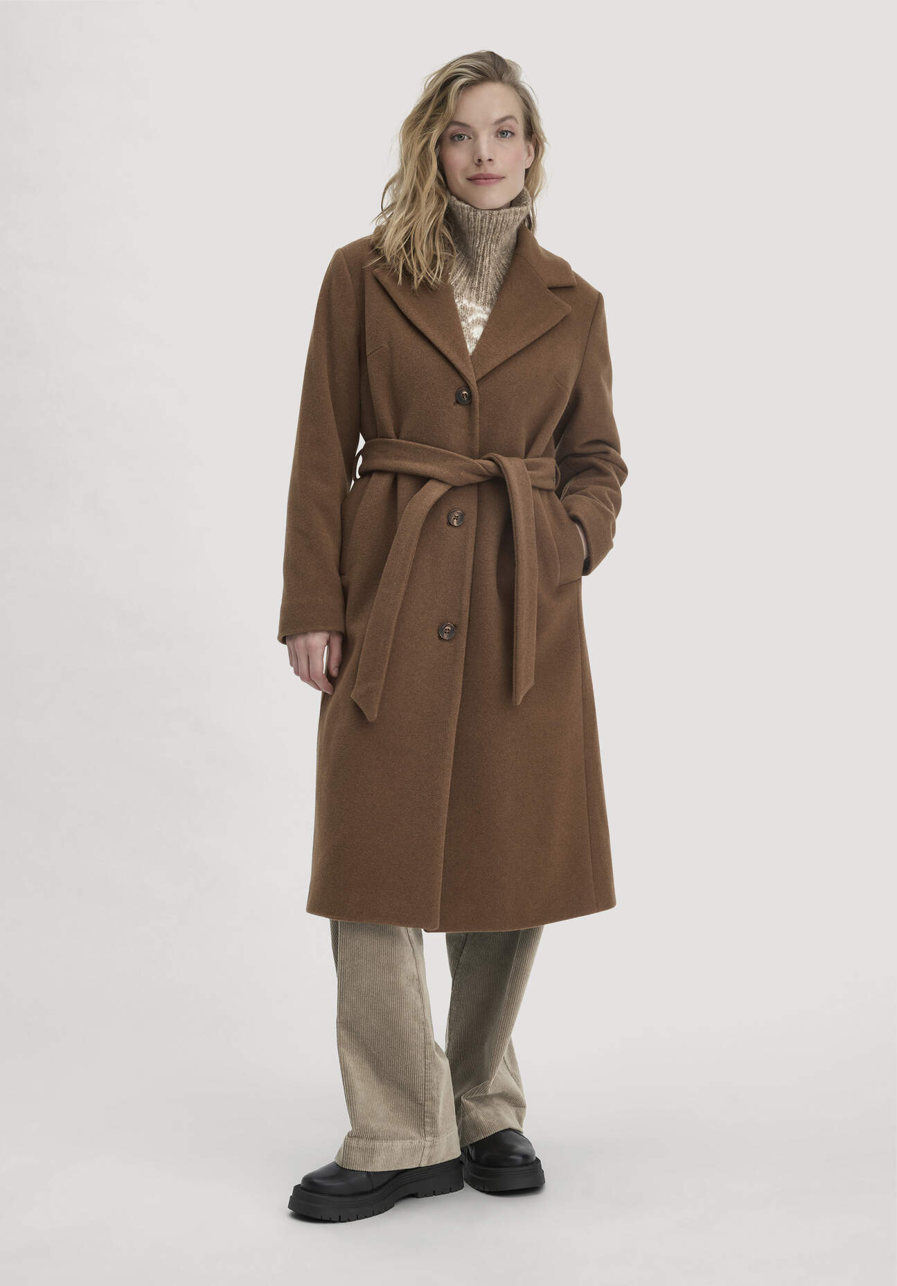 hessnatur Damen Wollmantel Regular aus Bio-Schurwolle - braun Größe 34