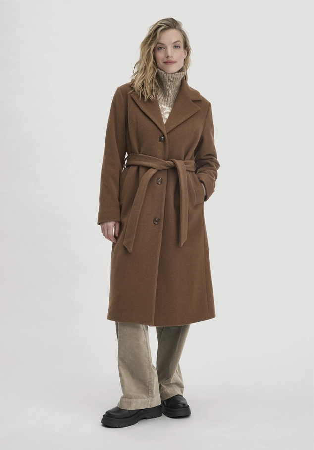Regular wool coat made of pure organic virgin wool