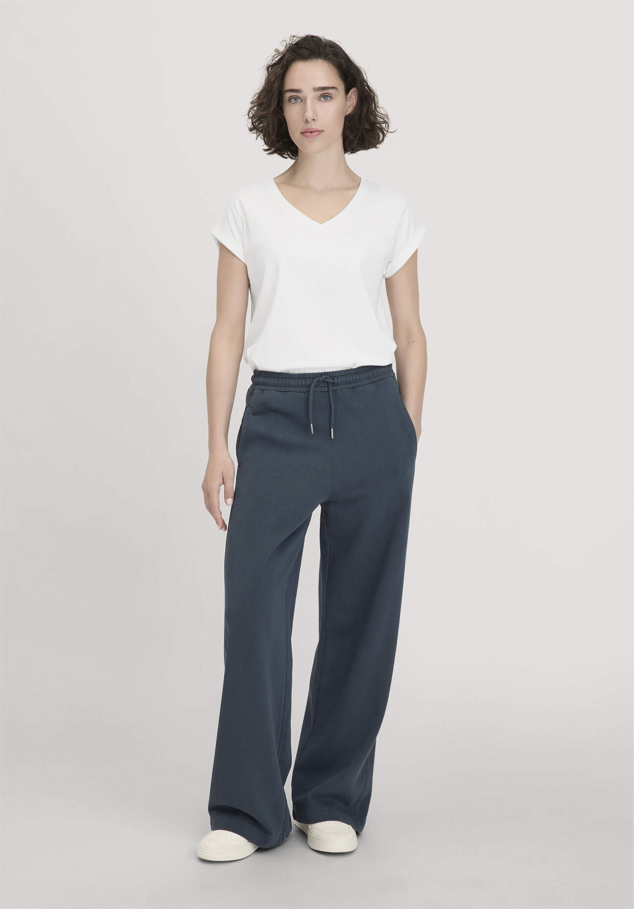 hessnatur Damen Sweat Hose Wide Leg Relaxed aus Bio-Baumwolle - blau Größe 40