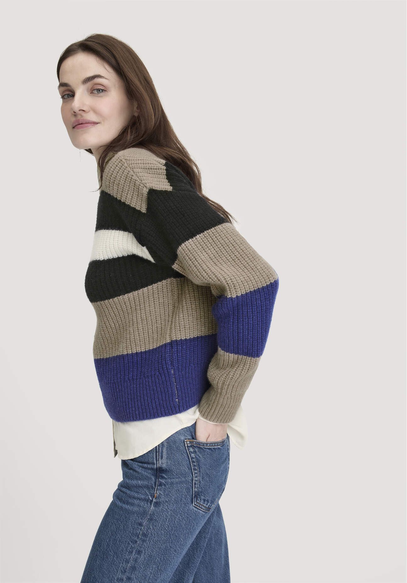 Thumbnail - hessnatur Damen Strick Pullover Relaxed BETTER RECYCLING aus Bio-Merinowolle - blau - Größe XL