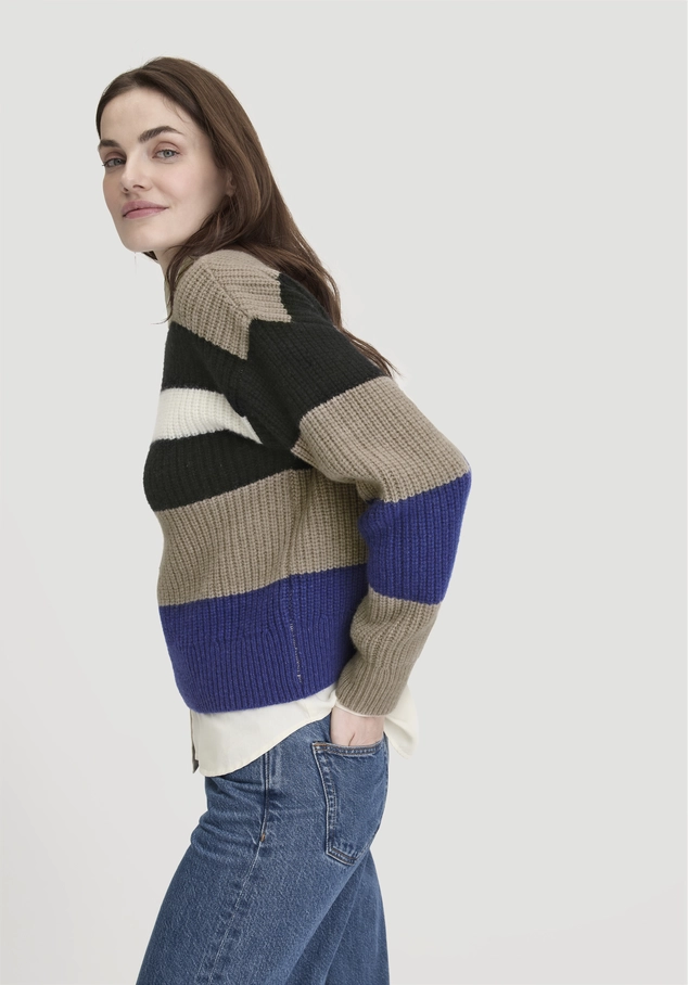 Strick Pullover Relaxed BETTER RECYCLING aus reiner Bio-Merinowolle