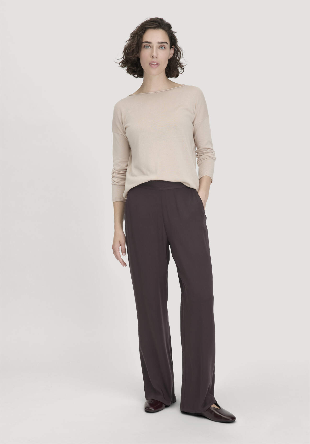hessnatur Damen Hose Wide Leg Relaxed aus LENZING™ ECOVERO™ Viskose - braun Größe 48