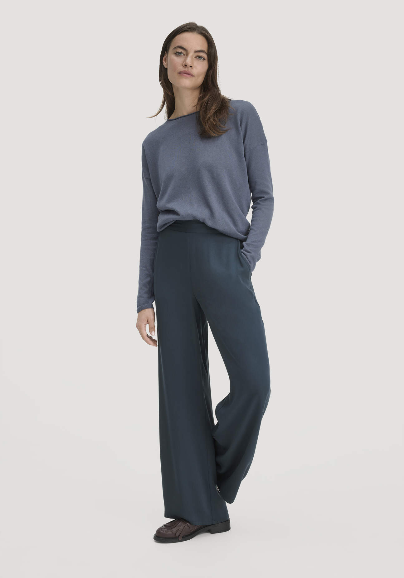 hessnatur Damen Hose Wide Leg Relaxed aus LENZING™ ECOVERO™ Viskose - blau Größe 48