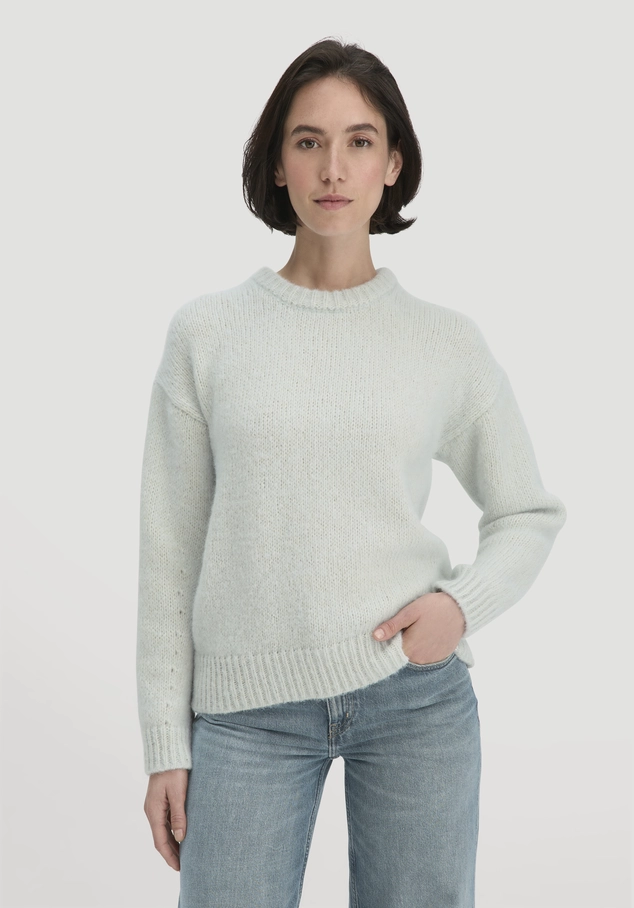 Relaxed knit sweater made of alpaca with organic cotton