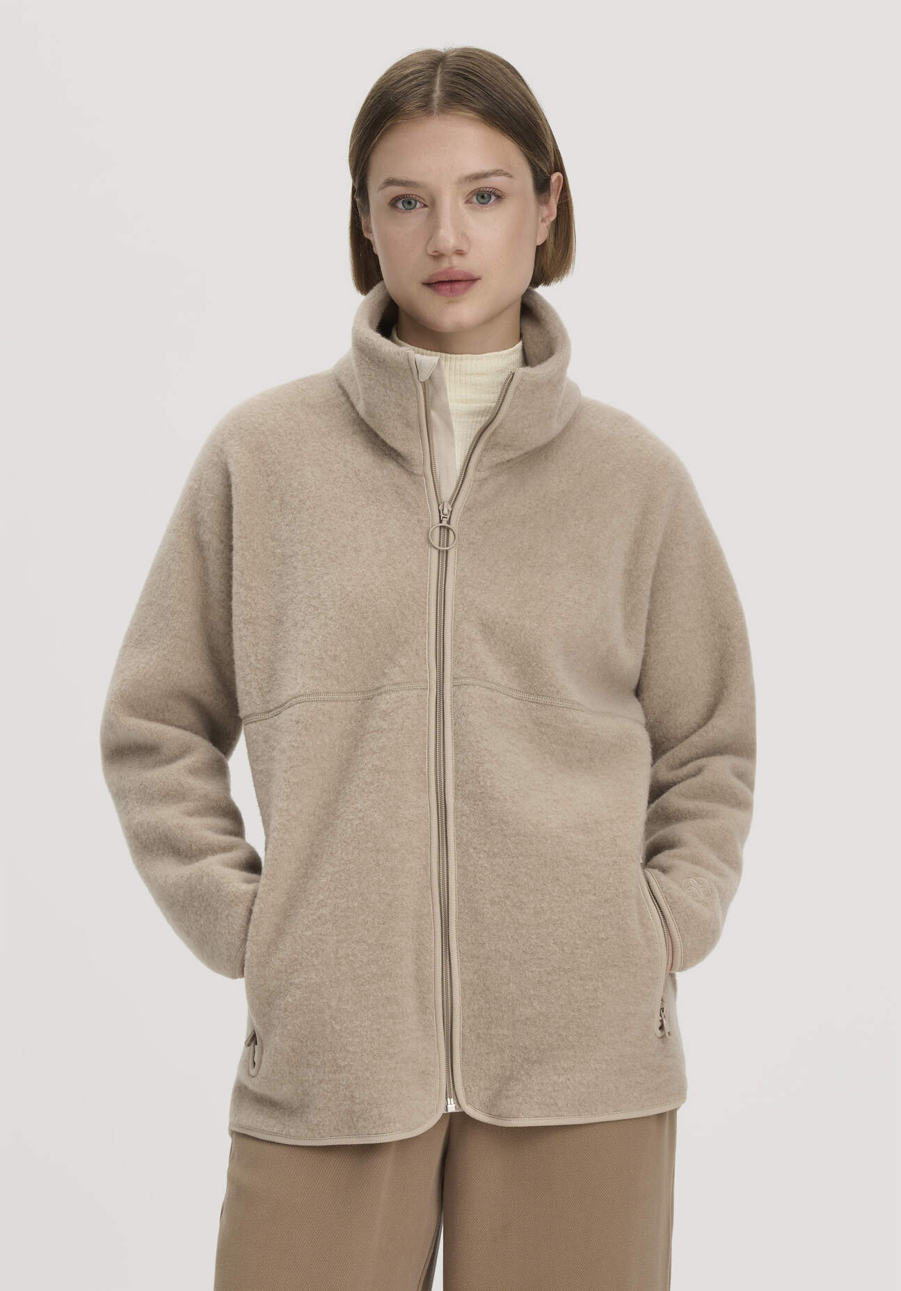 hessnatur Damen Wollfleece Jacke Oversize aus Bio-Merinowolle - beige - Größe M