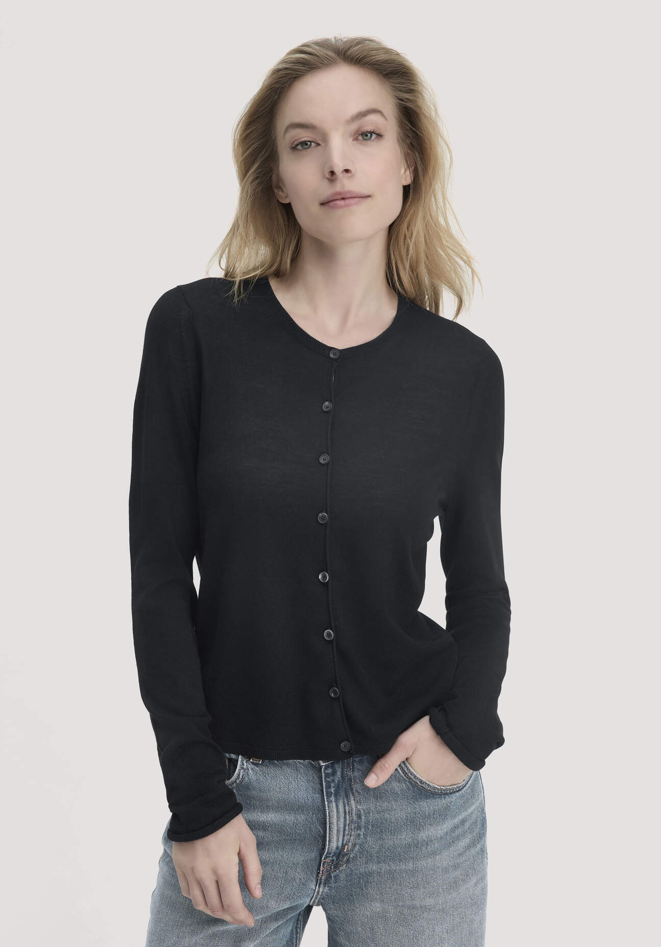 hessnatur Damen Strick Jacke Regular aus Bio-Merinowolle - schwarz Größe XXL