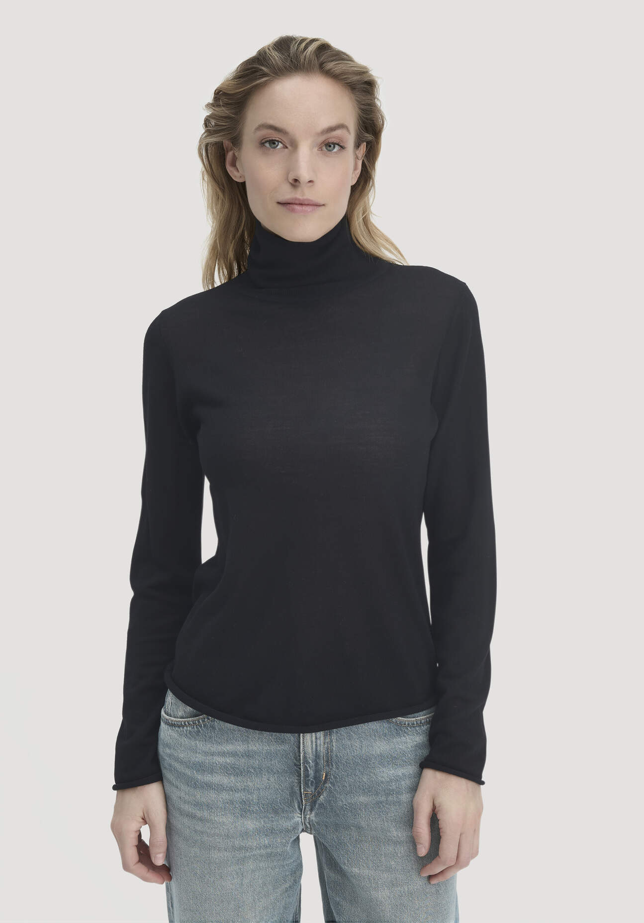hessnatur Damen Strick Rollkragen Pullover Slim aus Bio-Merinowolle - schwarz Größe XL