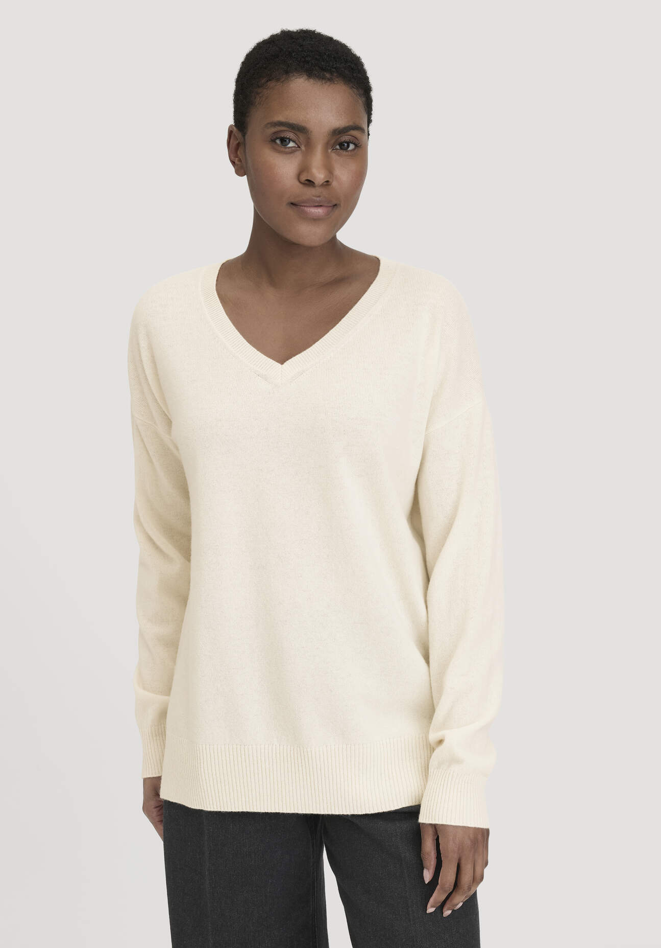 hessnatur Damen Strick Pullover Oversized aus Bio-Schurwolle mit Kaschmir - weiß Größe XL