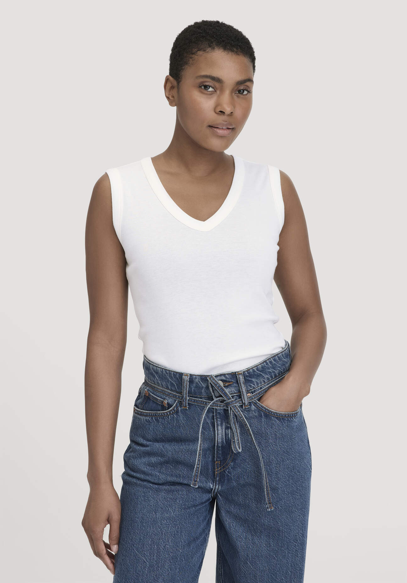 hessnatur Damen Softrib Top Fitted aus Bio-Baumwolle und TENCEL™ Modal - weiß Größe 46