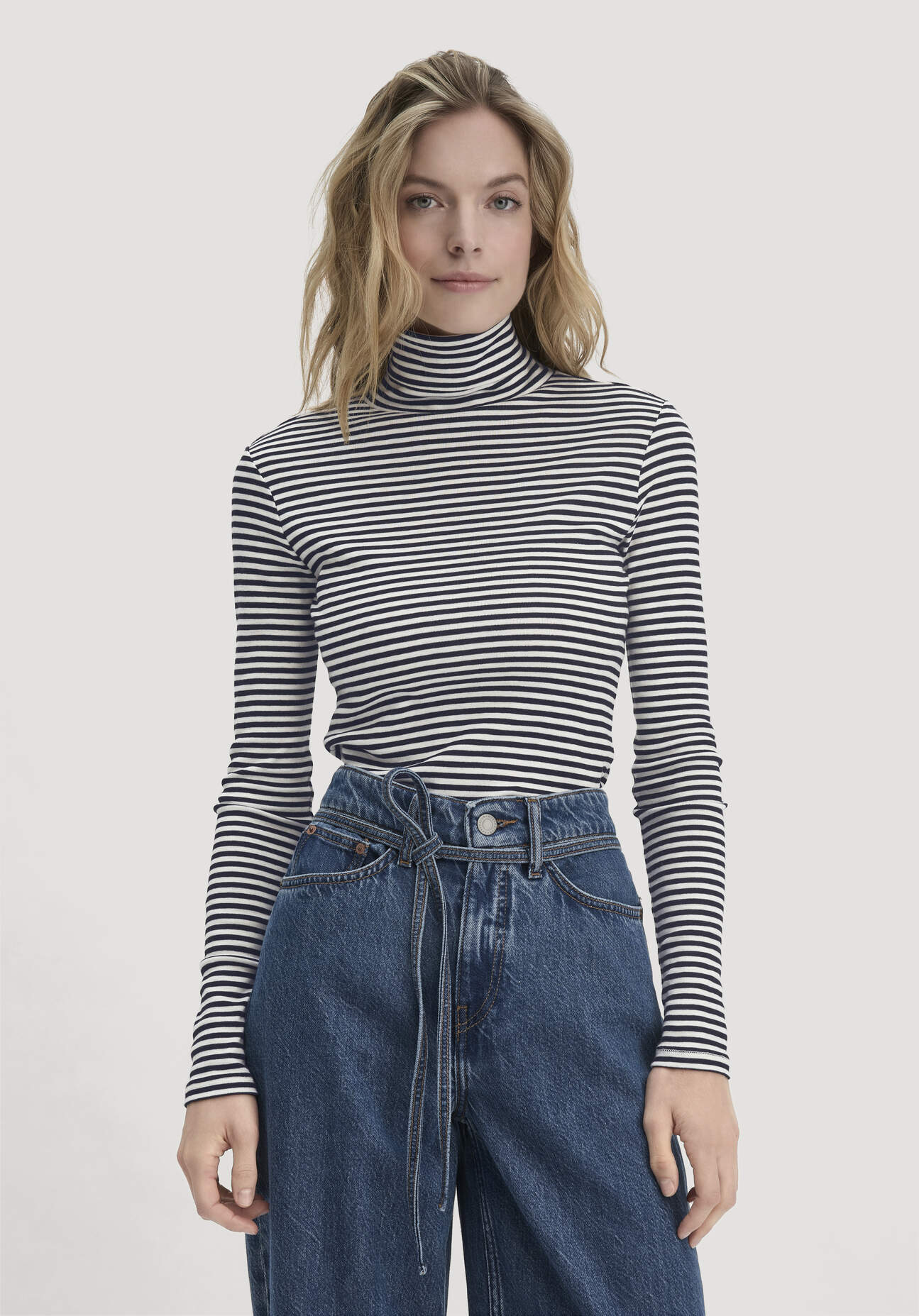 hessnatur Damen Streifen Softrib Longsleeve Fitted aus Bio-Baumwolle und Modal - weiß Größe 34