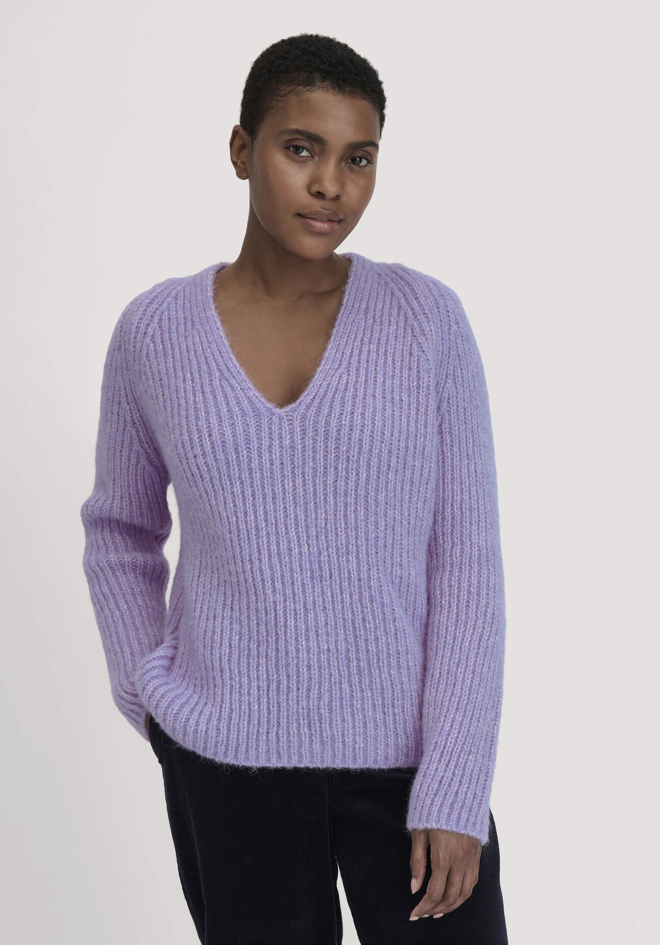 hessnatur Damen Strick Pullover Relaxed aus Alpaka mit Bio-Baumwolle - lila Größe M