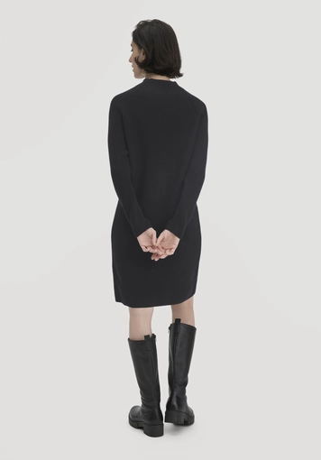 Regular knit dress made from pure organic cotton - 1