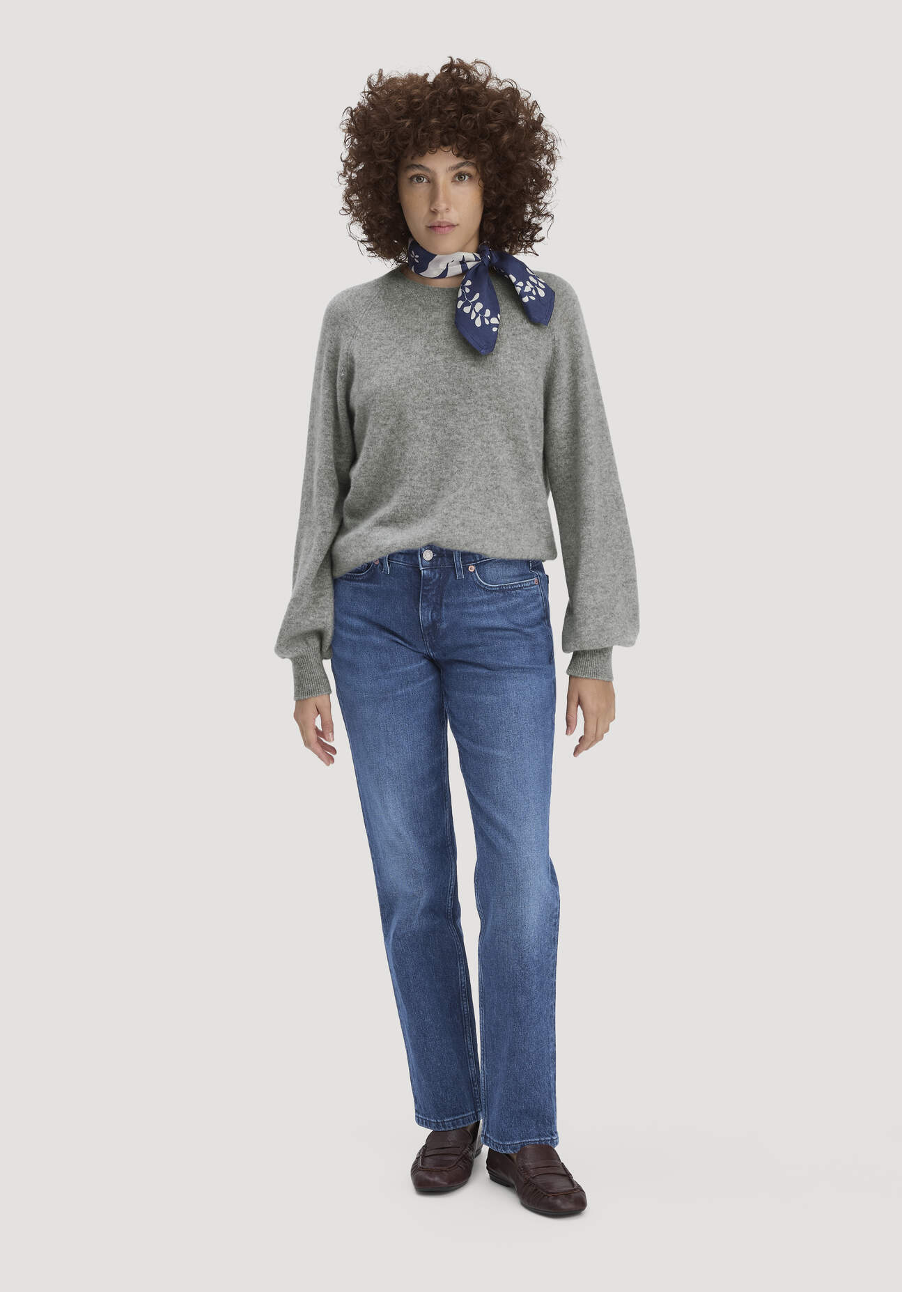 hessnatur Damen Jeans MARIE Straight aus Bio-Denim - blau Grösse26/32