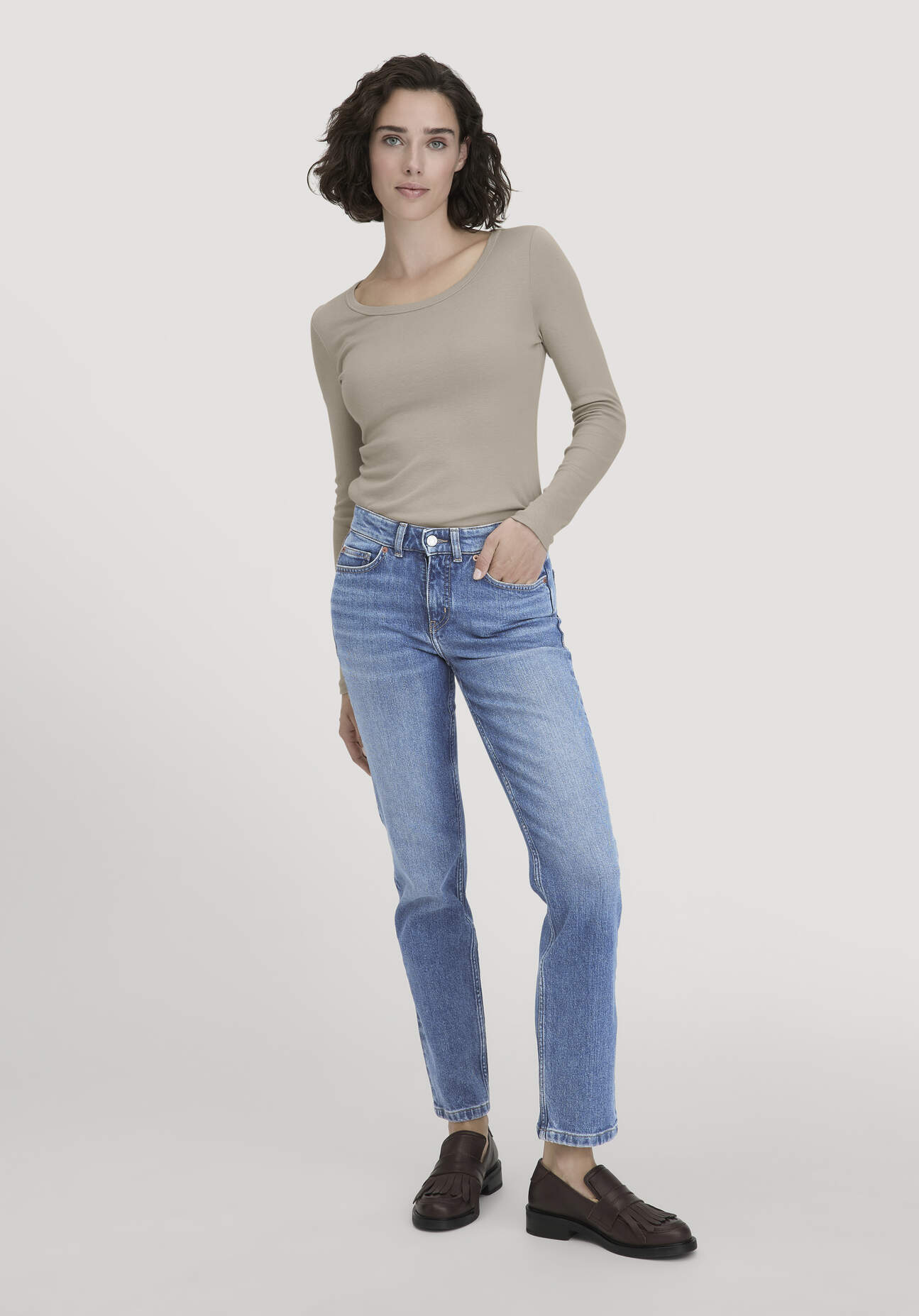 hessnatur Damen Jeans MARIE Straight aus Bio-Denim - blau Größe 29/32