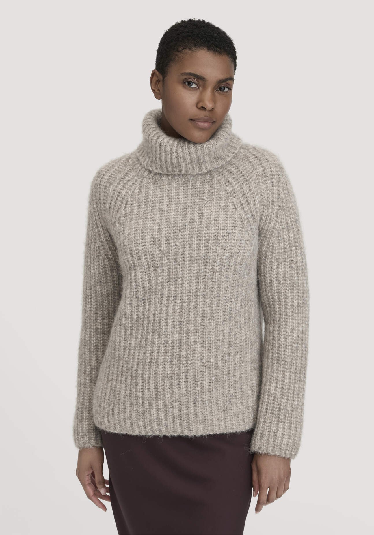 Thumbnail - hessnatur Damen Rollkragenpullover Relaxed aus Alpaka mit Bio-Baumwolle - grau - Größe M