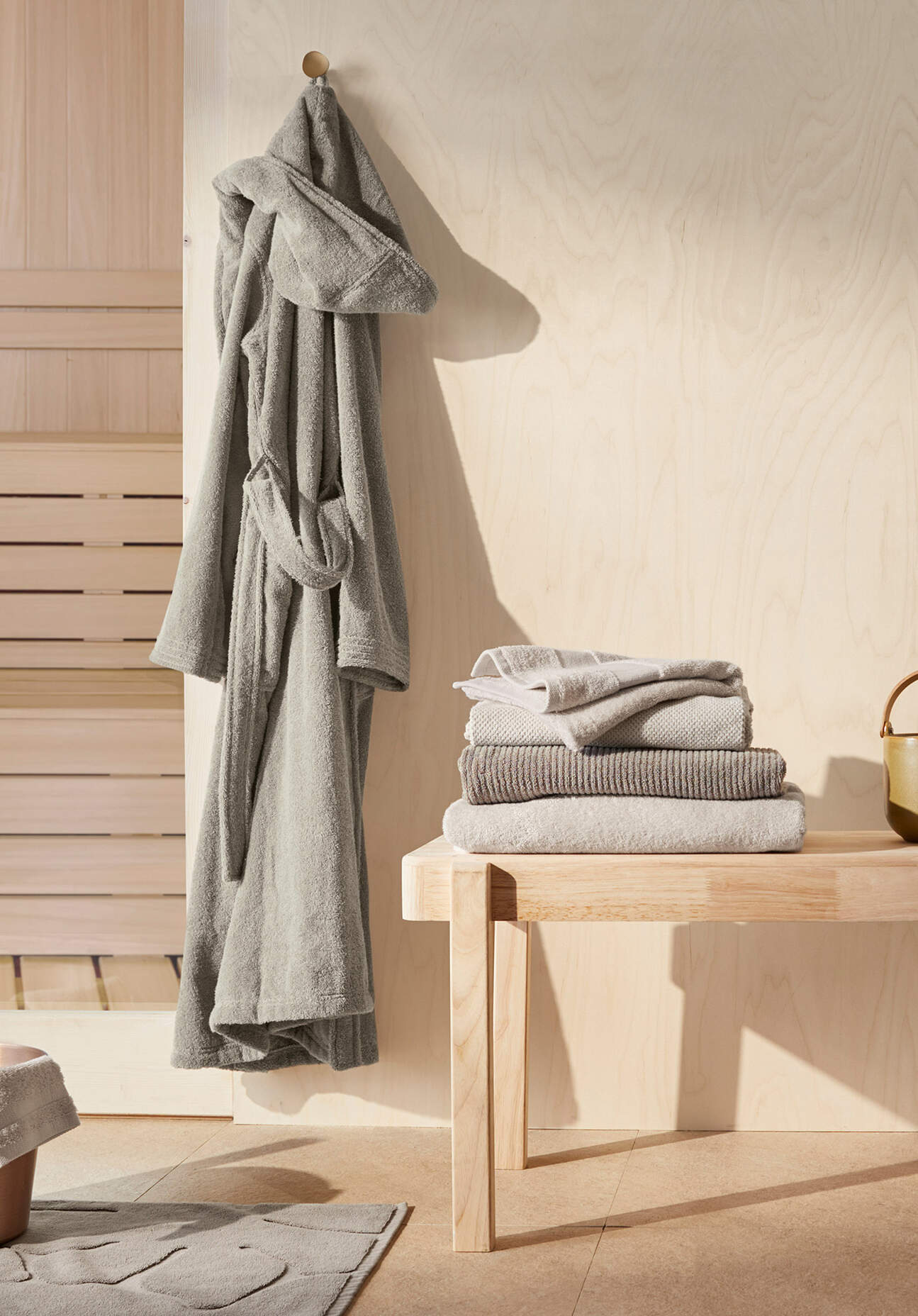 hessnatur Langer Bademantel Relaxed aus Bio-Baumwolle - beige Größe XL