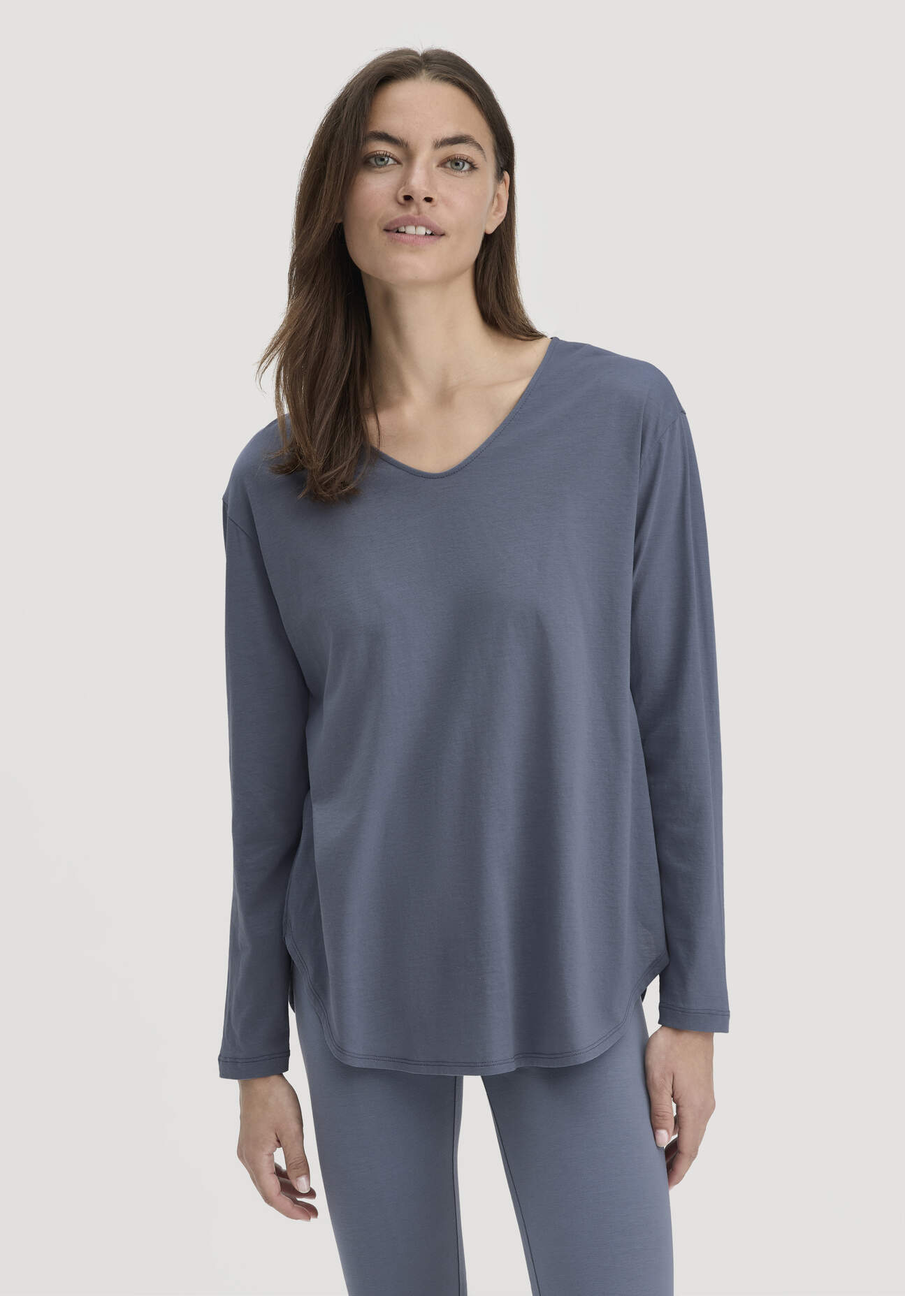 hessnatur Loungewear Longsleeve Relaxed ACTIVE LIGHT aus Bio-Baumwolle - blau Größe 48
