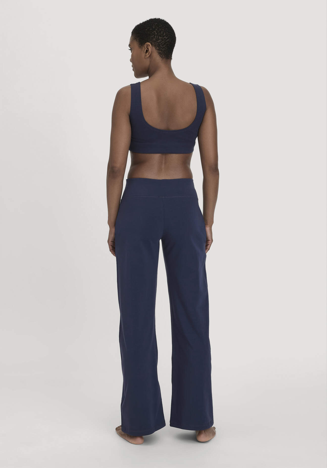 hessnatur Loungewear Hose Regular ACTIVE LIGHT aus Bio-Baumwolle - blau Größe S