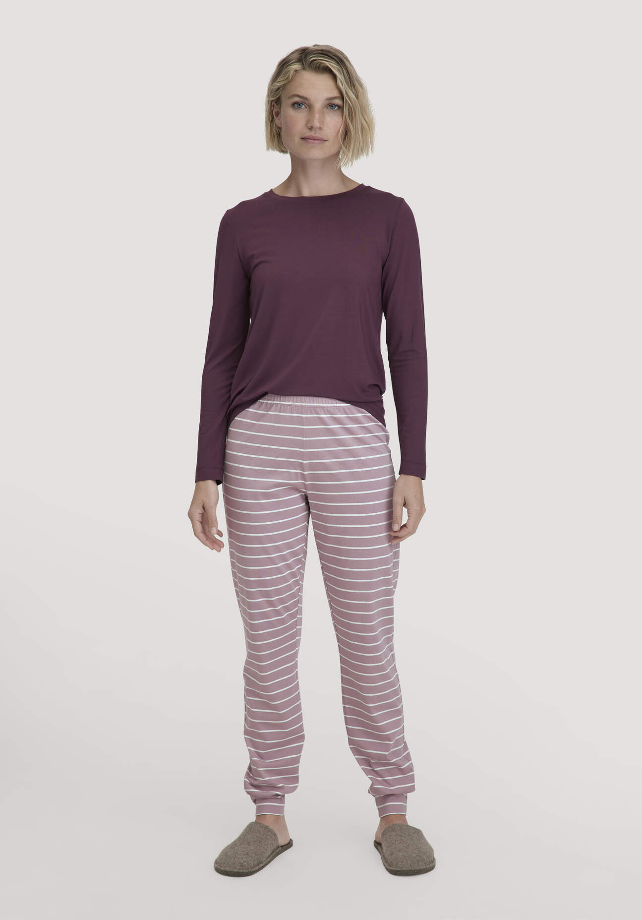 hessnatur Damen Schlafhose PURE COTTON aus Bio-Baumwolle - lila Größe 36