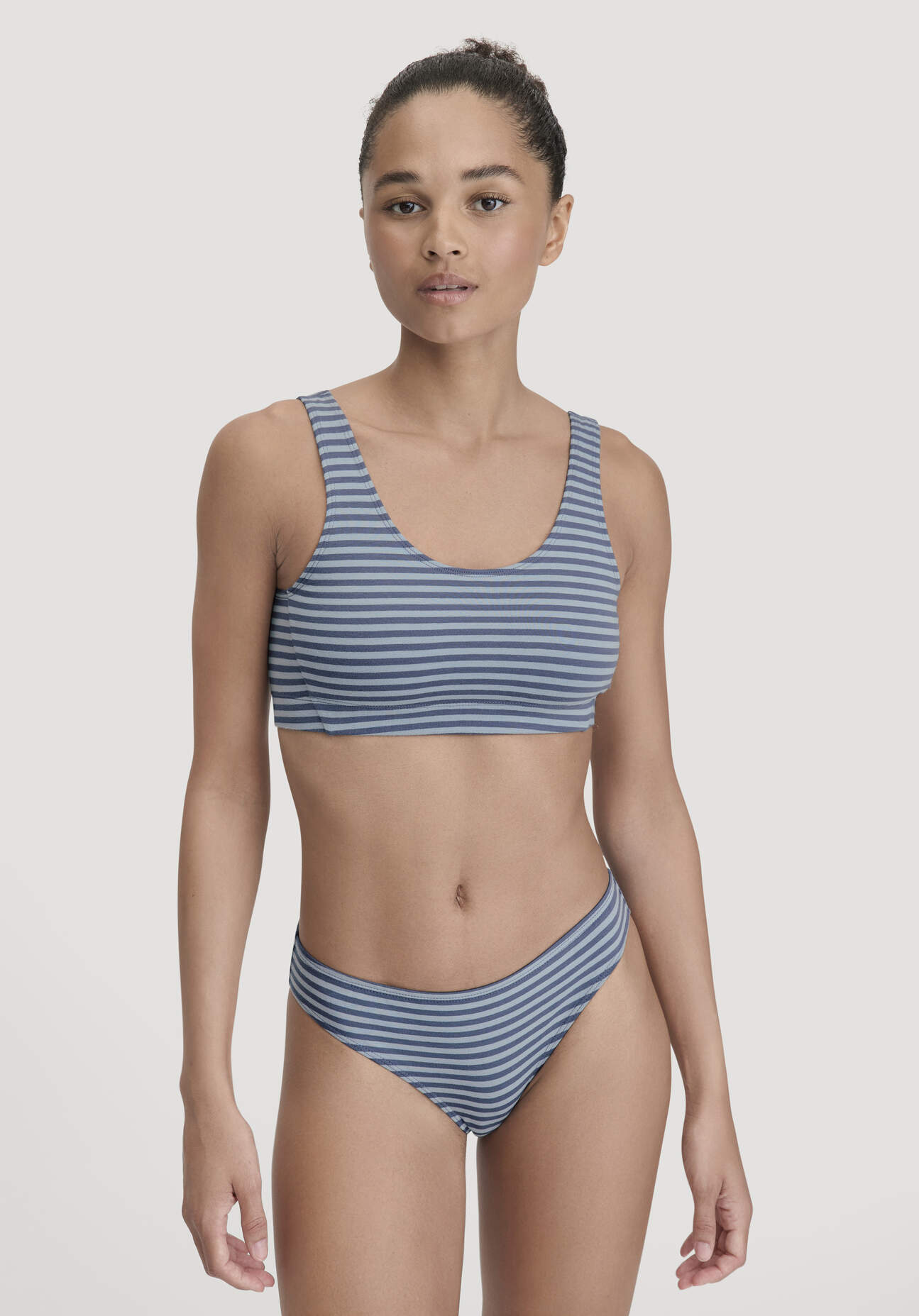 hessnatur Damen Bustier Softbund COTTON FEEL aus Bio-Baumwolle - blau Größe 42