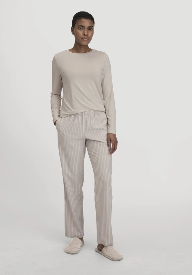 Flannel pajama pants made from pure organic cotton